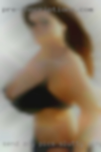 Send any pics slutty singles you wish me to see near Minot.